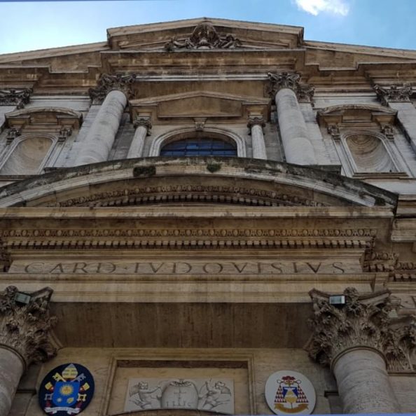 Parte della facciata della Chiesa di Sant'Ignazio in Campo Marzio a Roma